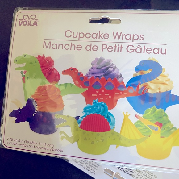Dinosaur Cupcake Wrappers & matching Cupcake picks - Picture 2 of 7